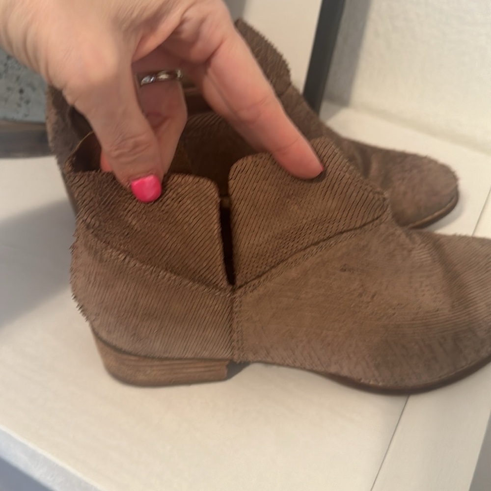 Seychelles Snare Booties